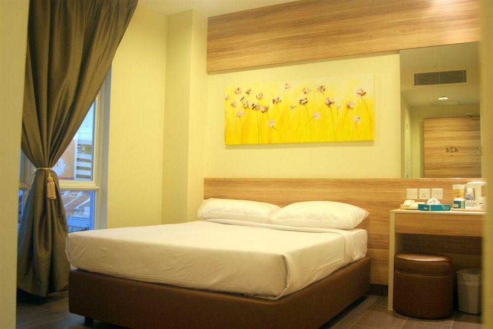 81 Dickson 2* Singapur
